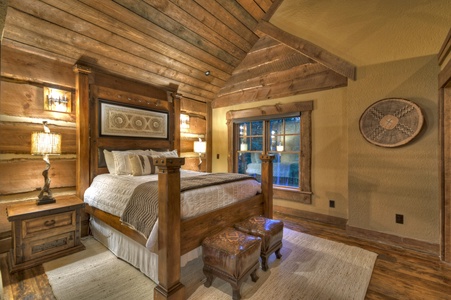 Heavenly Day - Upper Level Queen Bedroom