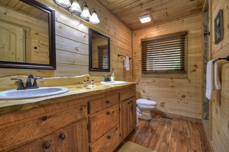 Point Of View - King En Suite