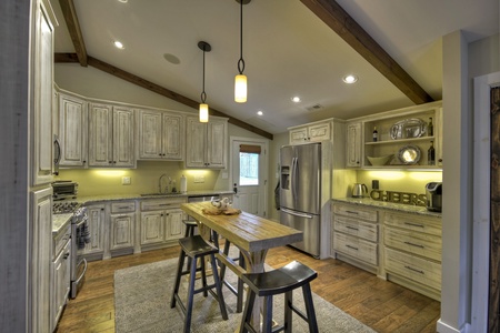 Main Street Cottage - Kitchen