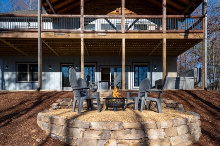 The Peaceful Meadow Cabin- Wood Burning Fire Pit