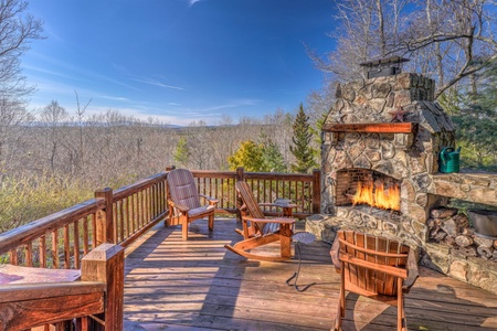 Mountain Melody - Outdoor Fireplace and Seating Area