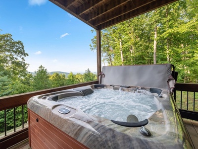 Crows Nest- Hot tub view