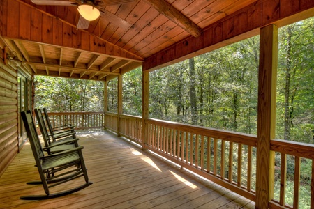 Stoney Creek Retreat - Deck with Rocking Chairs