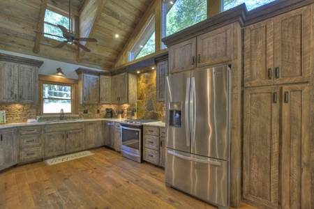 Creekside Bend- Kitchen