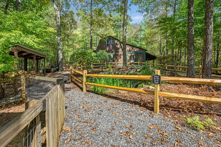 Cherry Goose Lodge - Pathway to Fire Pit