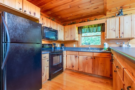 Hawks Hideaway - Kitchen Area
