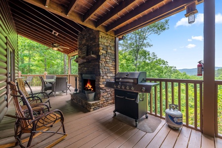 Stargazer - Entry Level Deck Fireplace and Grill