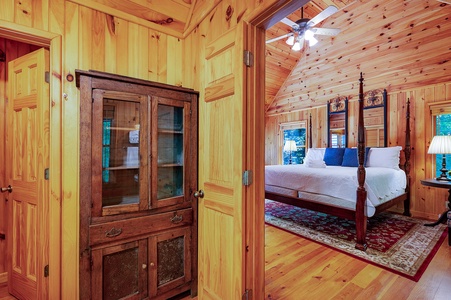 A Whitewater Retreat - Primary King Bedroom's Private Bathroom