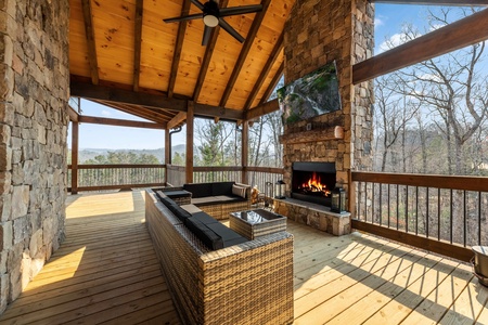 Big Top of Blue Ridge: Entry Level Deck Outdoor Fireplace Area
