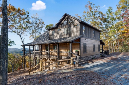 Eagle Ridge - Front of Cabin