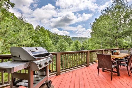 Bear Pause Cottage - Deck With Grill