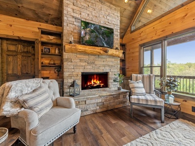 The Bird's Nest - Entry Level Living Room