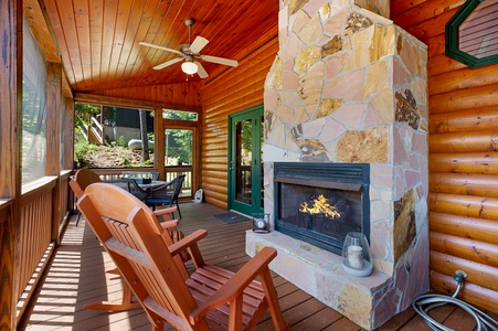 Escape to Dreamcatcher - Entry Level Outdoor Gas Fireplace