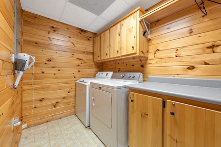 Choctaw Ridge - Lower Level Laundry Room