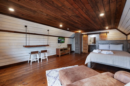 Nottely Island Retreat - Carriage Room