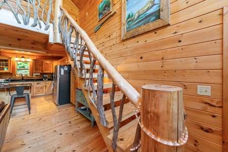 The Loose Caboose - Entry Level Living Room Staircase
