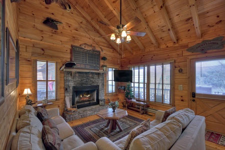 Anglers Rest- Living Area