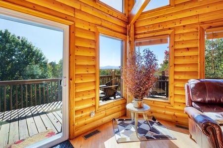 Panoramic Paradise: Living Room