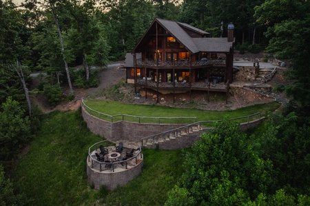 Lookout Lodge - 5 minutes from Downtown Blue Ridge