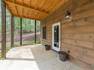 Fern Creek Hollow Lodge - Lower-level Patio