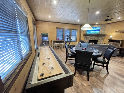 Highland Escape - Lower Level Entertainment Room