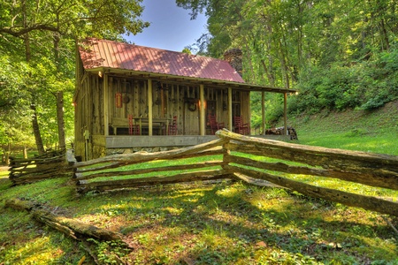 JME Retreat- Front cabin view