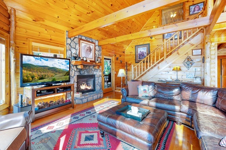 Panoramic Paradise: Living Room