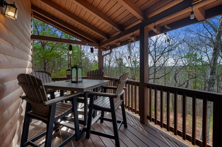 Moosin' Around - Outdoor Covered Dining