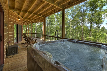 Deer Trails Cabin - Lower Level Hot Tub