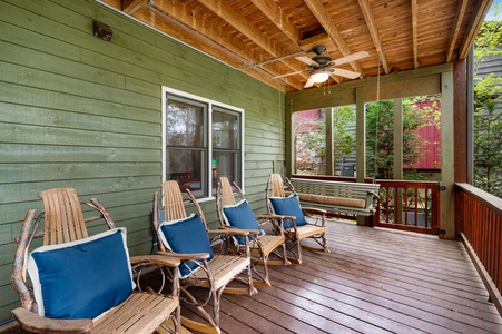 Hayes Haven - Lower-level Deck Seating