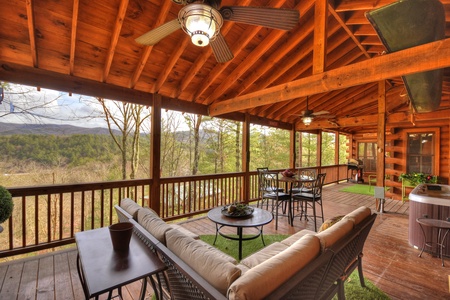 Anglers Rest- Deck w/ Outdoor Seating and Hot Tub