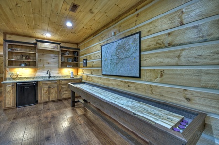 Deer Trails Cabin - Lower Level Shuffleboard