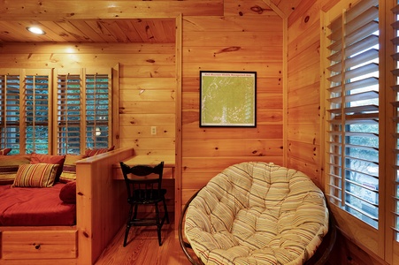 Cartacay River Retreat - Entry Level King Guest Bedroom