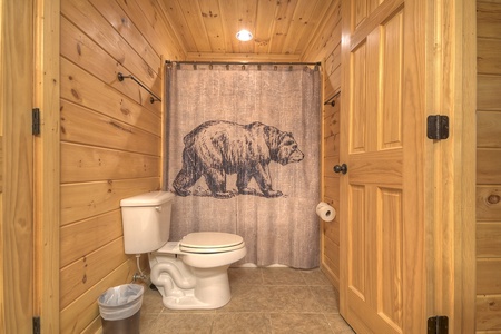 Bearcat Lodge- Entry level attached bathroom utility view