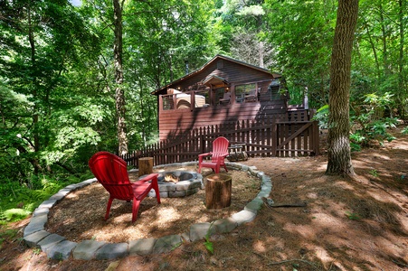 Melody Creek Cabin - Fire Pit