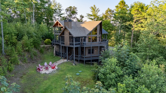 3 Peaks - Aerial View of Cabin