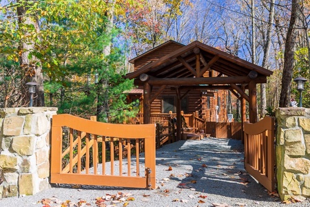 WineDown - Covered Parking in Driveway