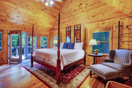 A Whitewater Retreat - Primary King Bedroom