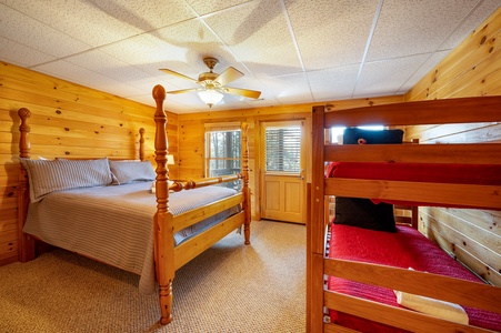 Cohutta Hideaway - Lower Level Guest Bedroom