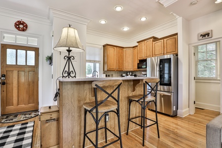 Bear Pause Cottage - Kitchen