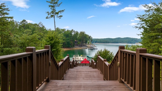 Medley Sunset Cove - Deck's Lake View