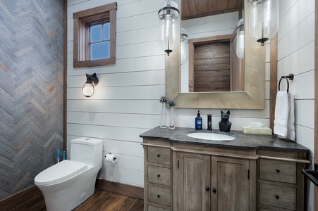 Blue Fox - Entry Level Half Bath