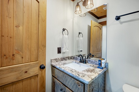 Buffalo Trace Upper Level Guest Bathroom 1