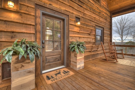 Privacy Peak - Cabin Entrance