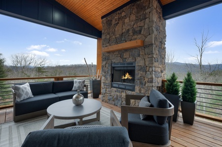 Blue Fox - Entry Level Outdoor Sitting Area With Wood Burning Fireplace