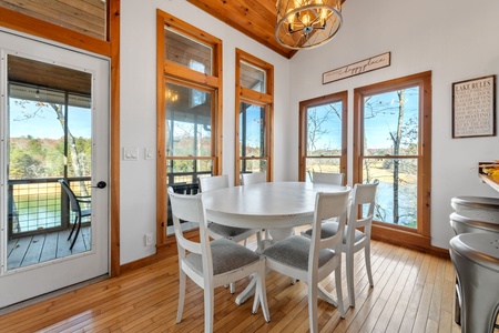 Blue Ridge Bliss - Dining Area