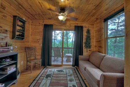 Bear Paw - Entry Level Queen Bedroom Sitting Area