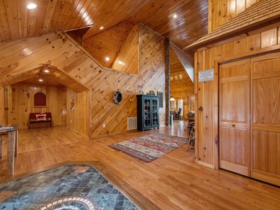 Medley Sunset Cove - Entry Level Foyer