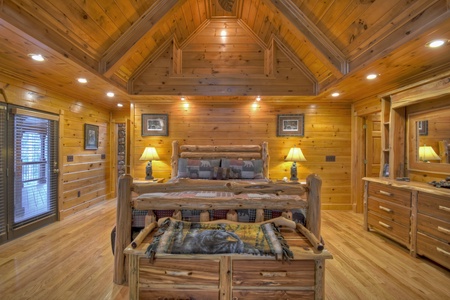 Deer Watch Lodge-  Master bedroom on the main level