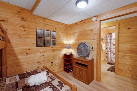 The Stickhouse - Lower Level Bunk Room